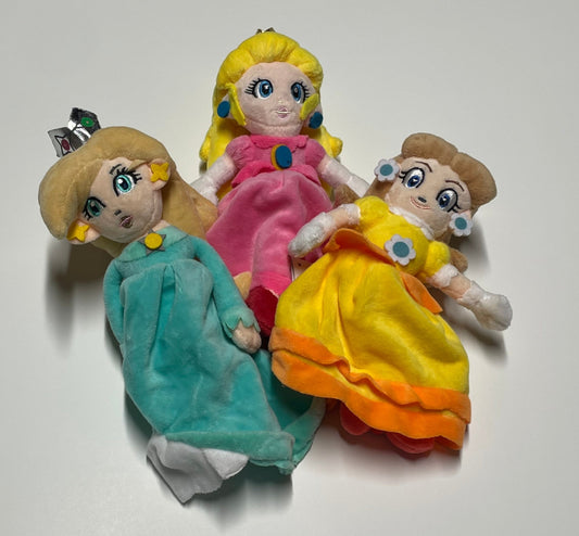 Trio Peluche de Peach, Daisy et Rosalina